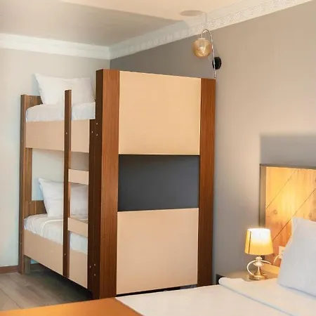 Privado Hotel 3*