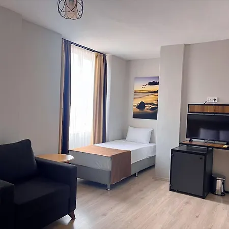 Privado Hotel 3*