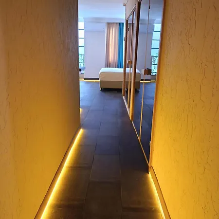 Privado Szálloda 3*