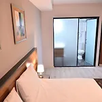 Privado فندق 3*