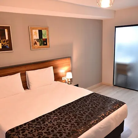 Privado Hotell 3*