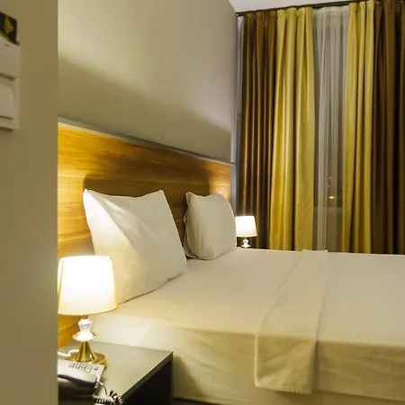 Privado Hotel 3*